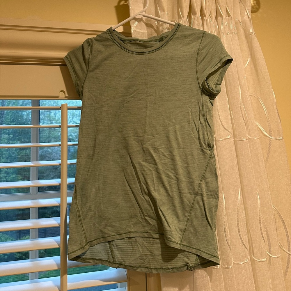 Lululemon Soft T-Shirt in Green